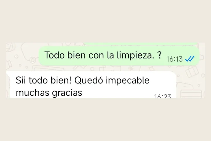 Mensaje de cliente satisfecho con el resultado de la limpieza